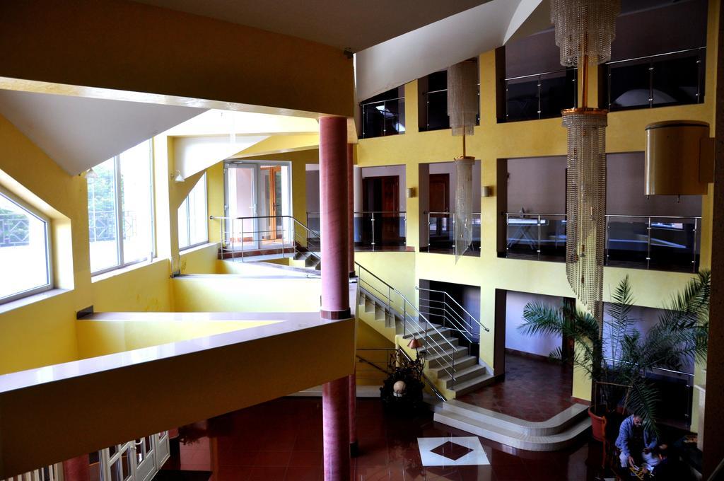 Sonyachna Polyana Hotel Exterior foto