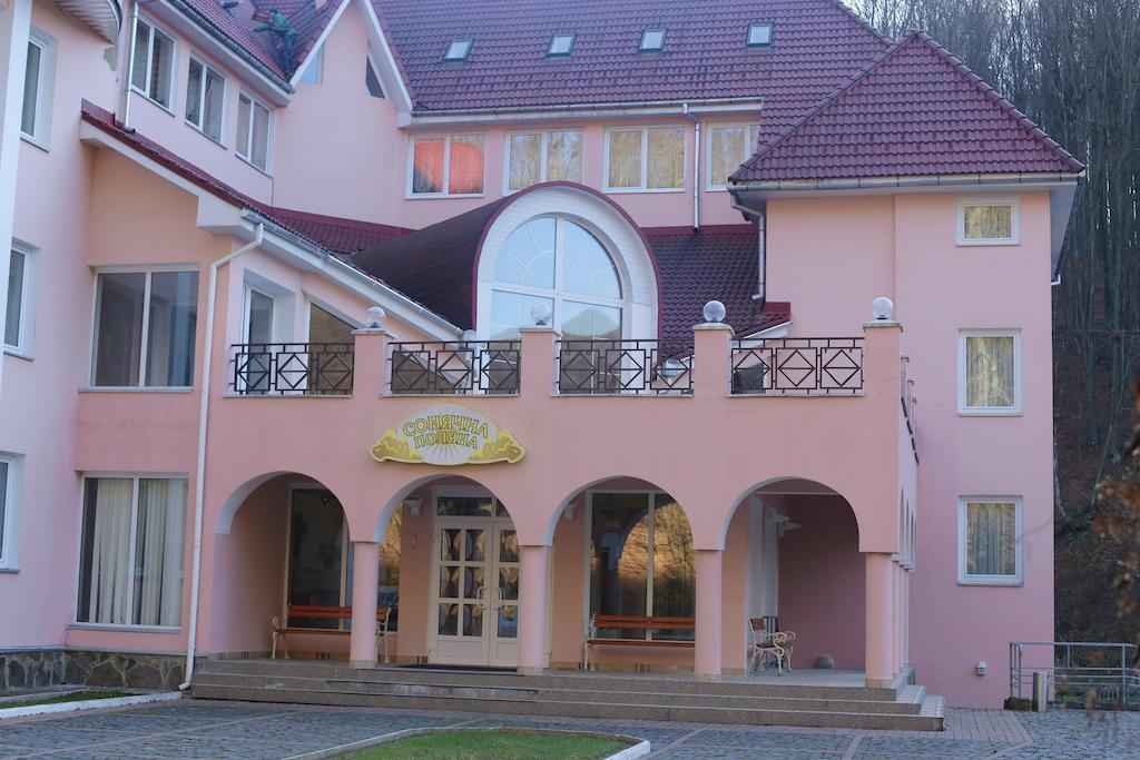 Sonyachna Polyana Hotel Exterior foto