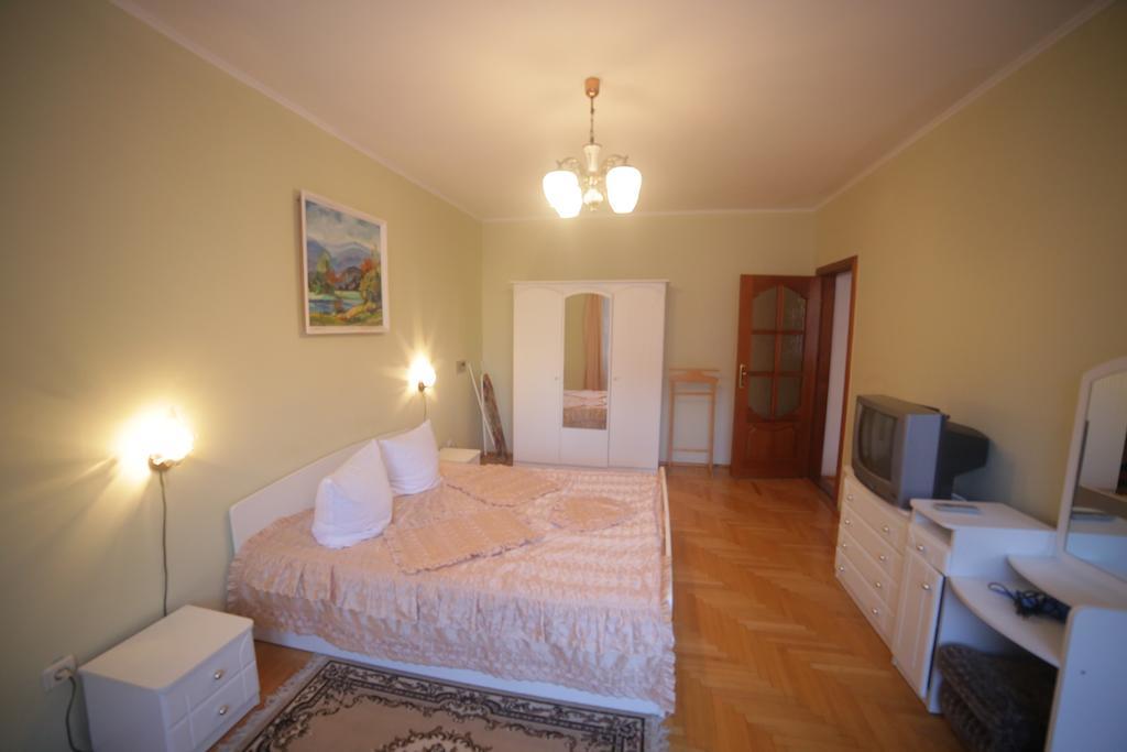 Sonyachna Polyana Hotel Habitación foto